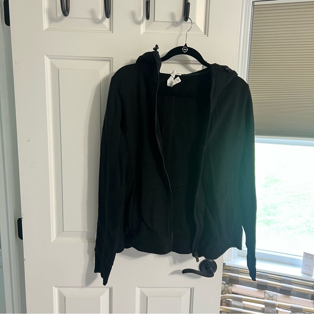 Alo Woman’s Zip-Up Hoodie